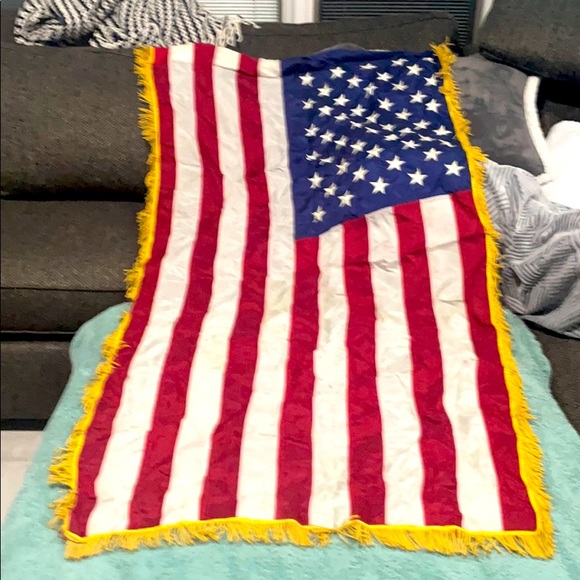 Large Embroidered American Flag for pole - Picture 1 of 4